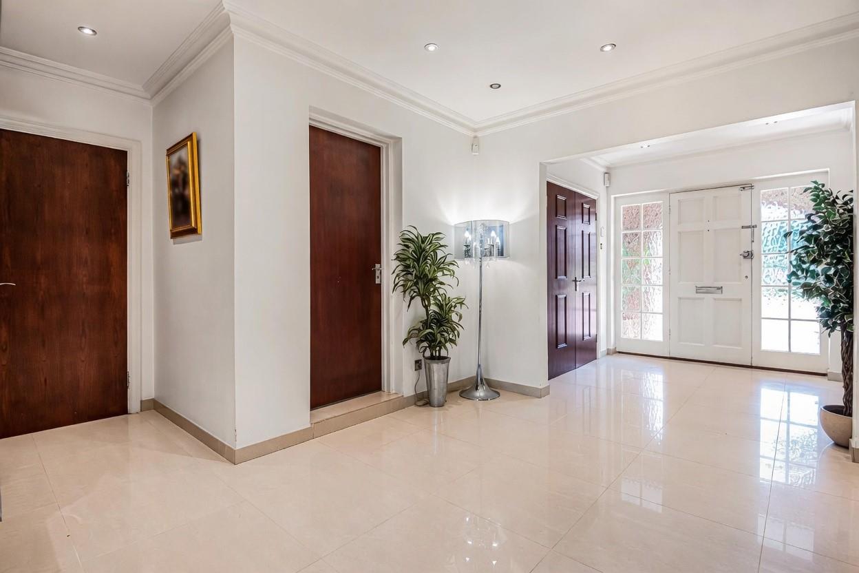 Coombehurst Close, Barnet, EN4, Barnet